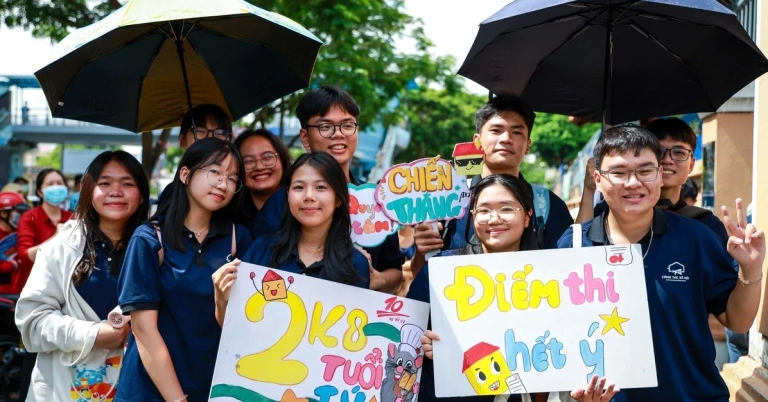 Hướng dẫn tra cứu Giấy chứng nhận tốt nghiệp tạm thời 2026 và các giấy tờ cần thiết